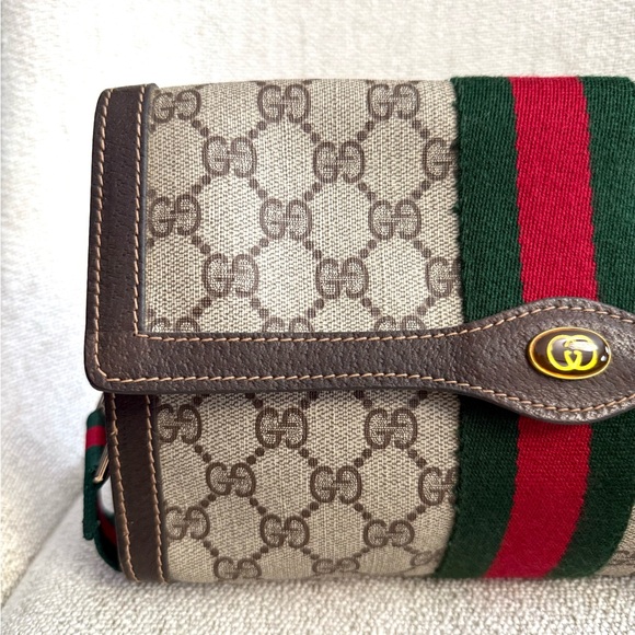 Authentic Gucci clutch converted into a crossbody bag brown monogram canvas - Picture 8 of 16